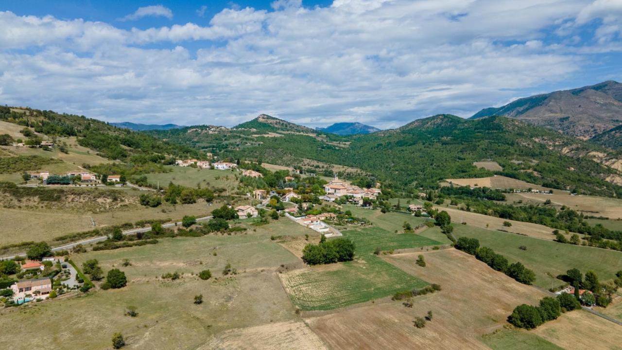 Plaines-Provence Spa&Sauna Дінь-ле-Бен Екстер'єр фото