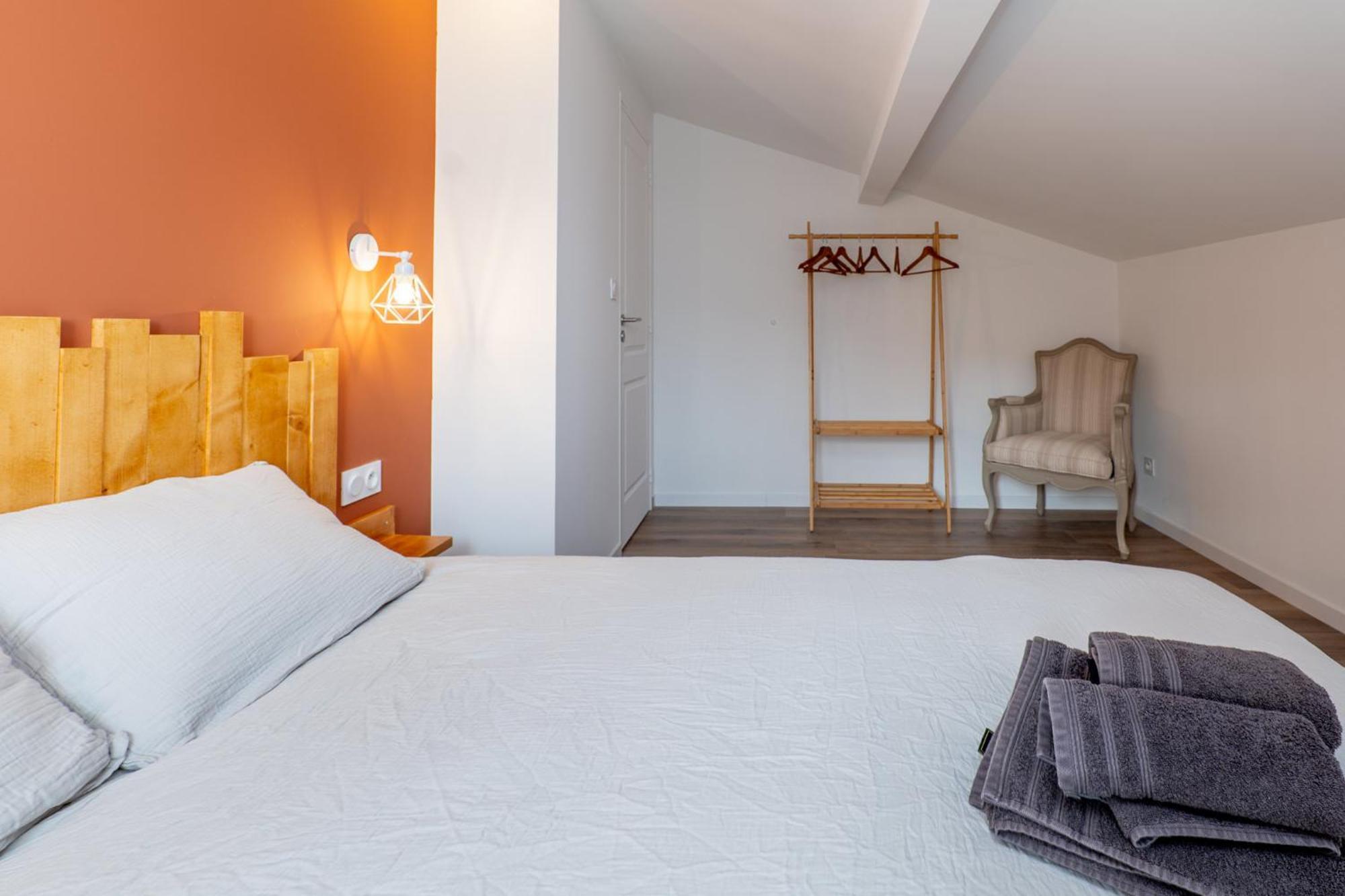 Plaines-Provence Spa&Sauna Дінь-ле-Бен Екстер'єр фото