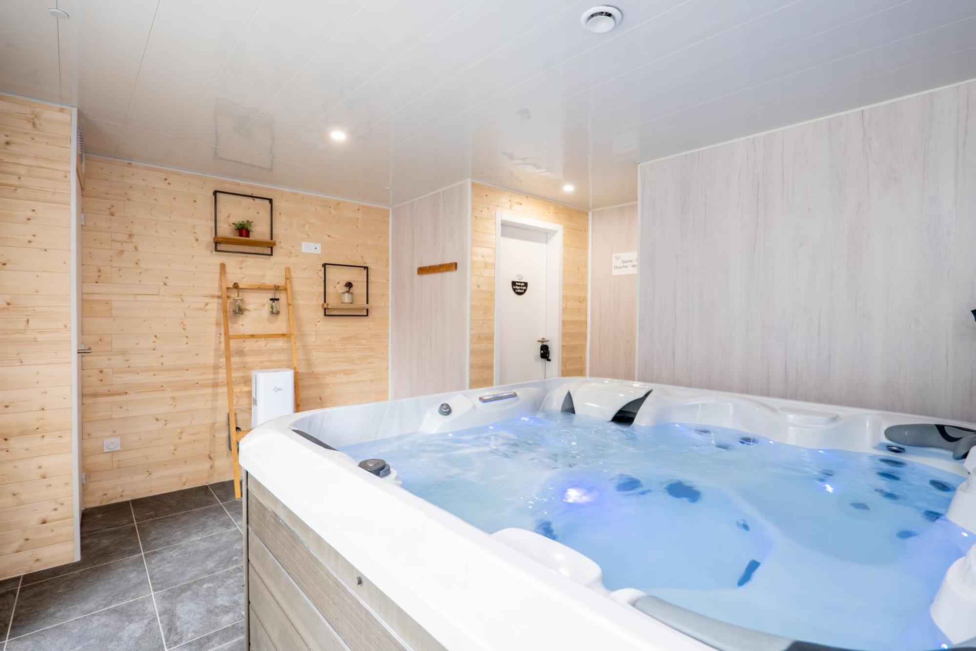 Plaines-Provence Spa&Sauna Дінь-ле-Бен Екстер'єр фото